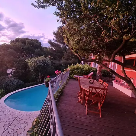 Clarte Villa *