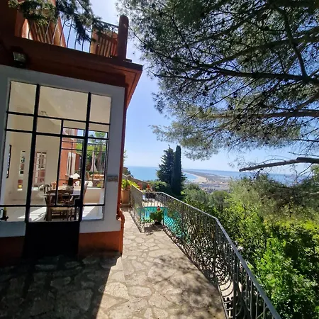 Clarte Villa *